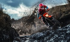 九游app下载-皮克锁死瑞士尖刀，波兰铁骑击溃高山防线