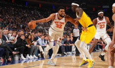 九游体育平台-关于纽约尼克斯队全队表现精彩，主场取胜的信息