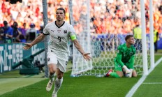 九游娱乐-关于荷兰球队签下一名年轻有潜力的球员的信息