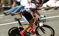 九游体育APP-意甲焦点战与雷霆末节风暴，体育世界中的决胜时刻