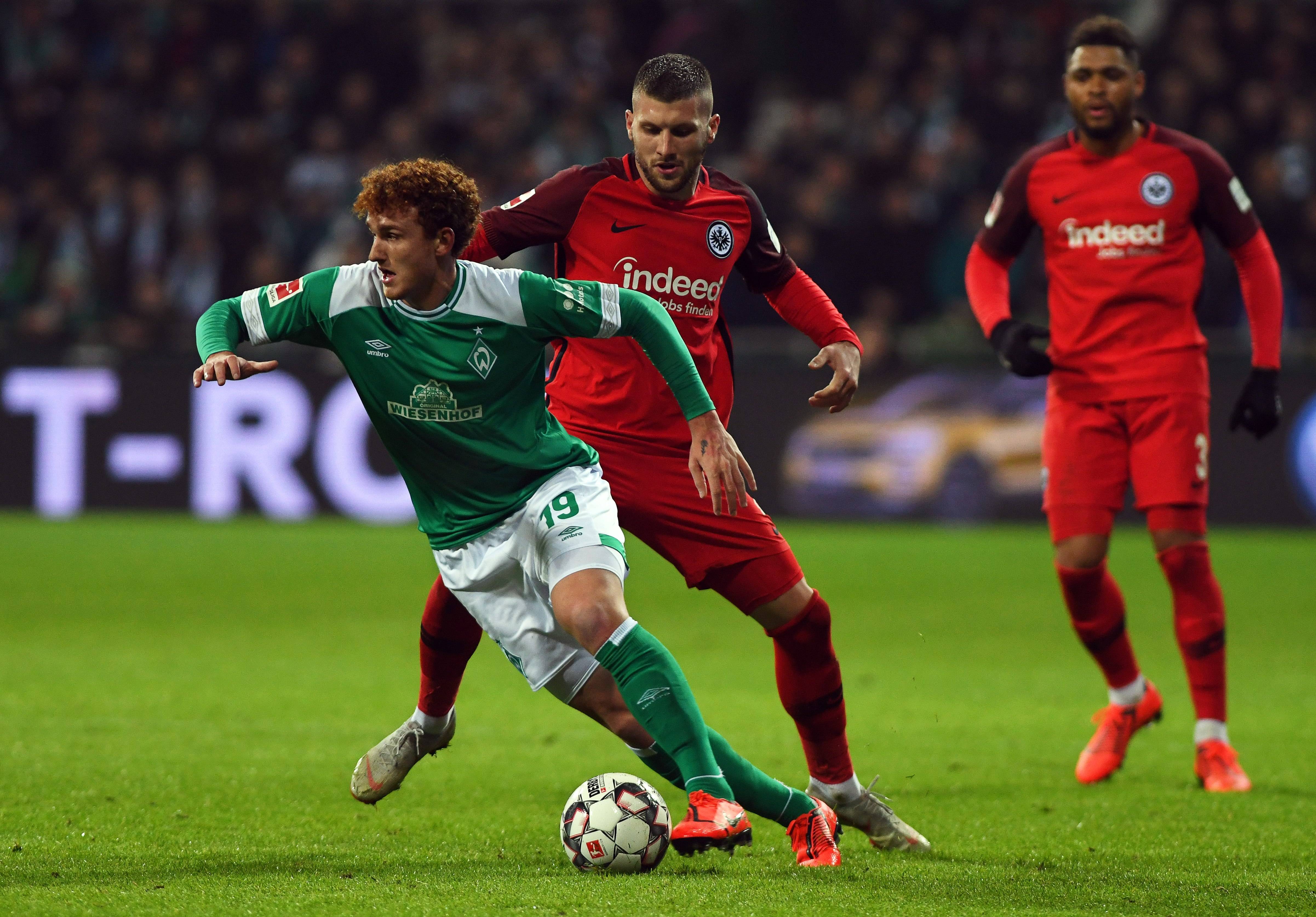 关于尤文图斯战平对手，积分榜排名下滑的信息