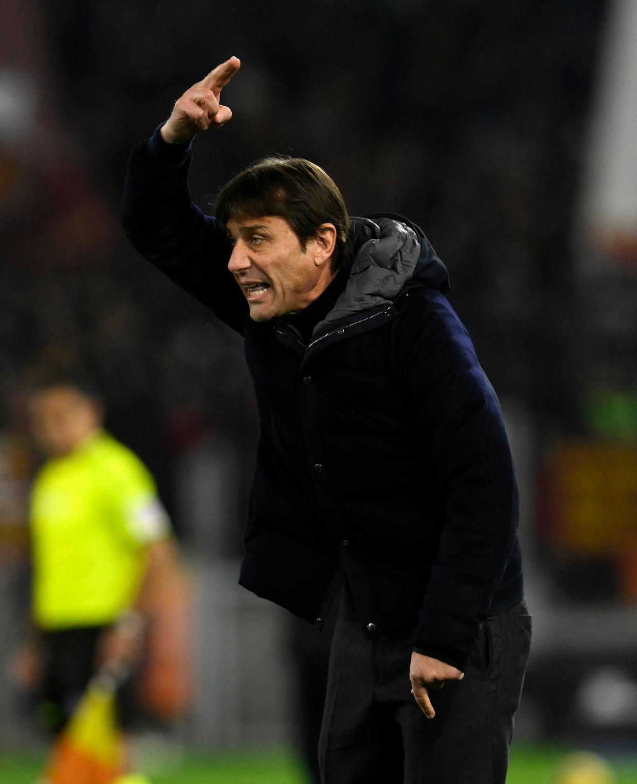 罗马击败那不勒斯,继续保持不败 罗马击败那不勒斯,继续保持不败