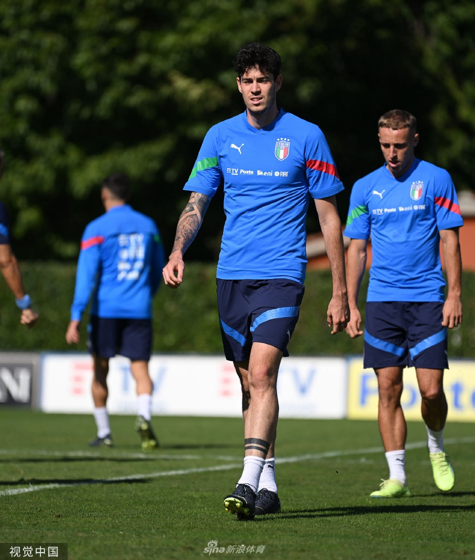 意甲球队备战下一轮比赛,球员训练积极 意甲球队备战下一轮比赛,球员训练积极