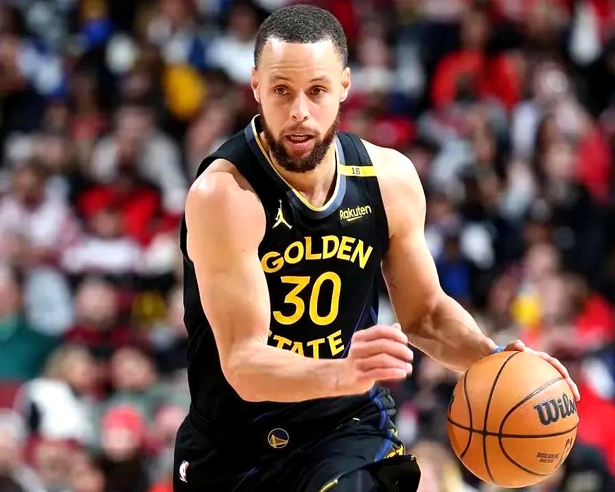 关于勇士新秀表现抢眼,主教练称其是球队未来之星的信息 关于勇士新秀表现抢眼,主教练称其是球队未来之星的信息