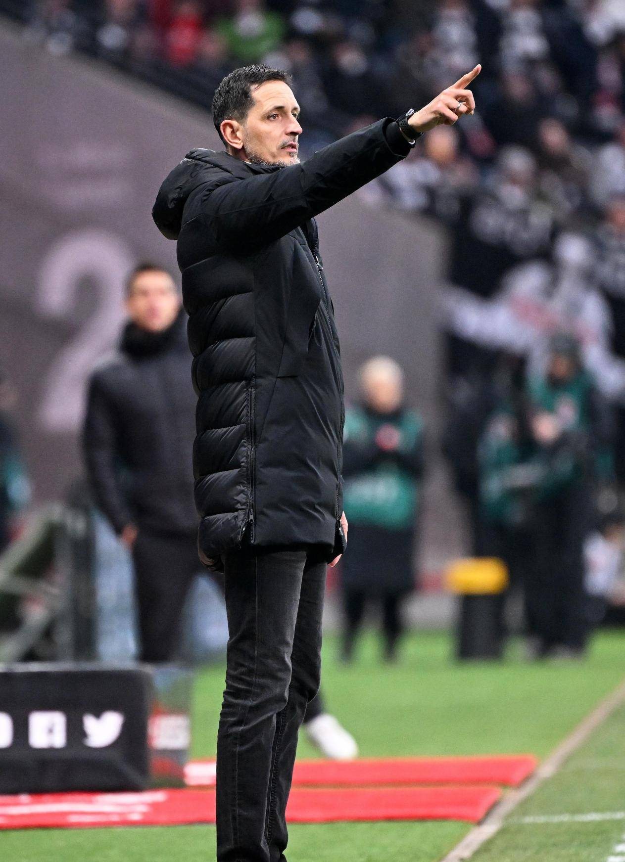 包含法兰克福球员表现出色,以出色实力赢得比赛的词条 包含法兰克福球员表现出色,以出色实力赢得比赛的词条