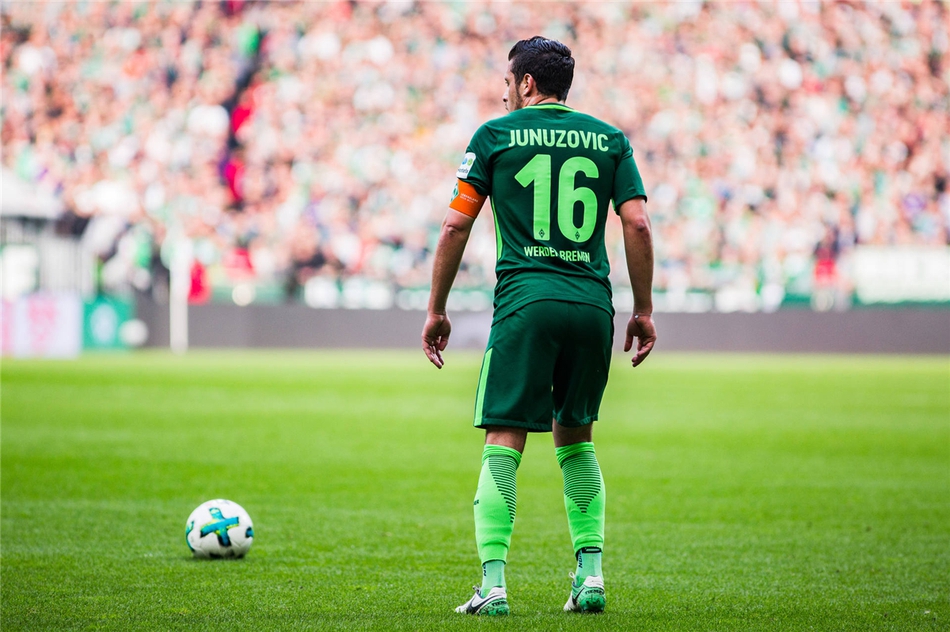 莱比锡红牛稳坐德国足球登顶宝座的简单介绍 莱比锡红牛稳坐德国足球登顶宝座的简单介绍