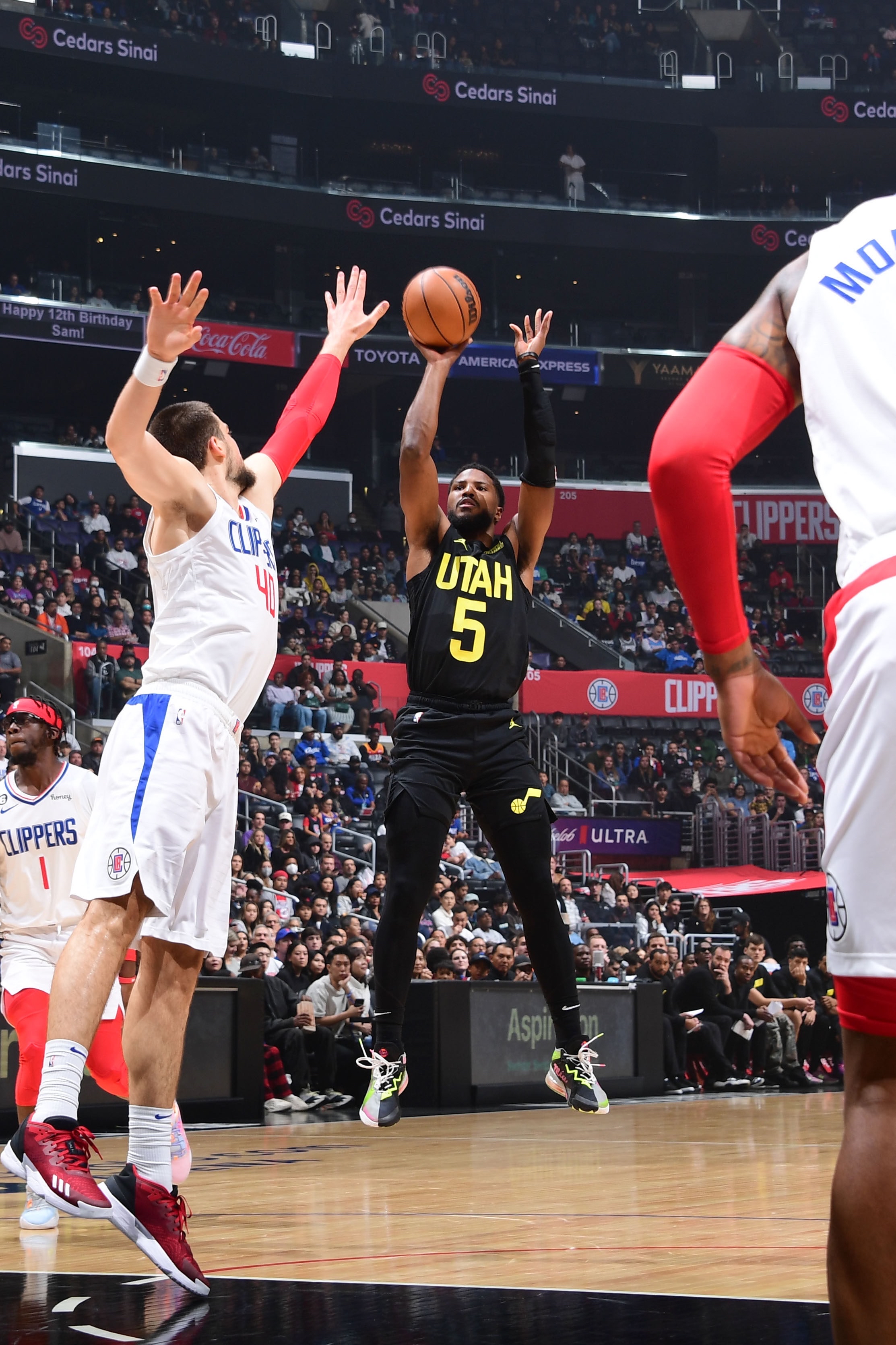 关于快船遭遇汽车倒灌,乔治空砍35分无奈输球的信息 关于快船遭遇汽车倒灌,乔治空砍35分无奈输球的信息