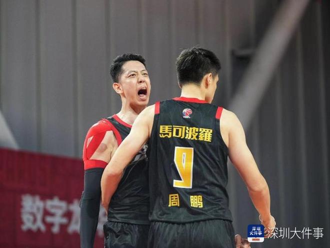 关于深圳队主场险胜贵州队，保持稳定排名的信息
