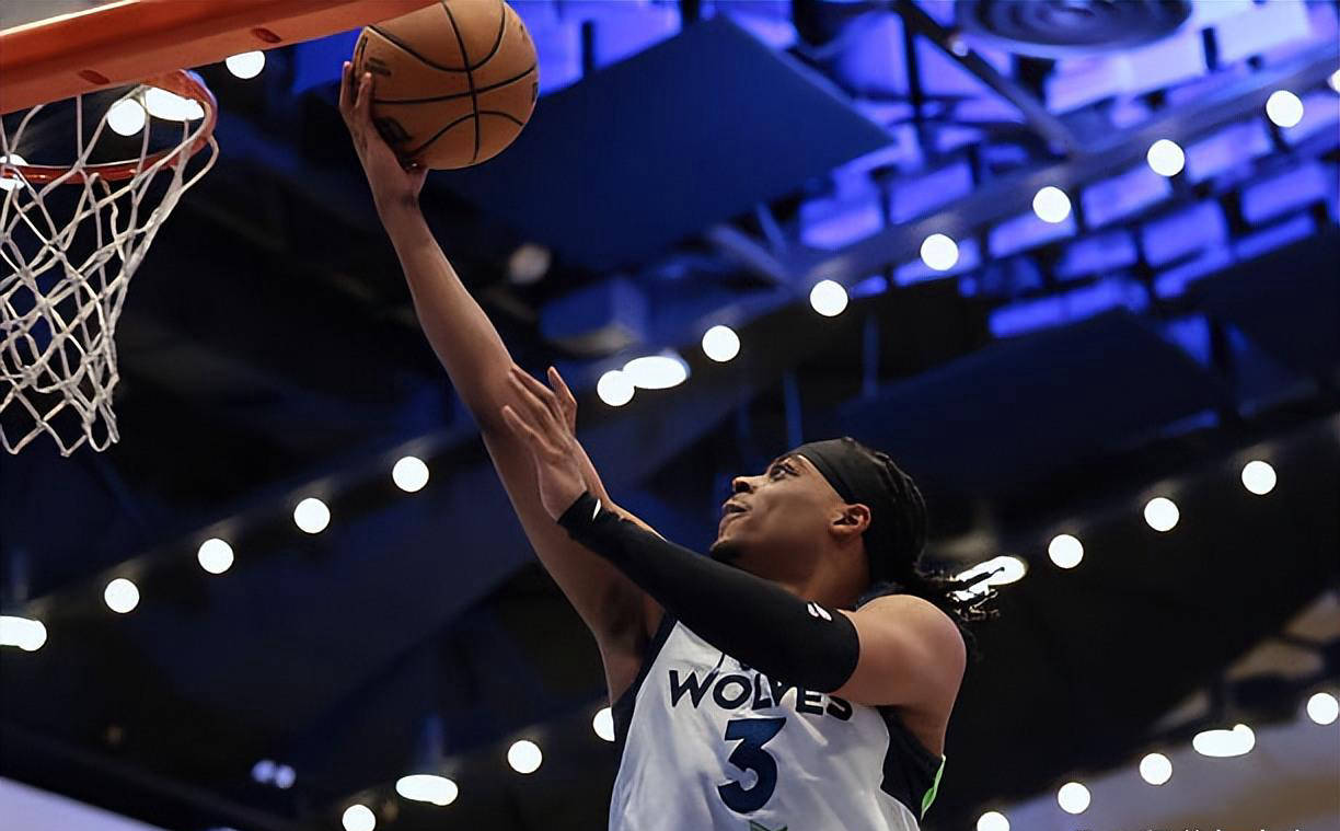 包含热火队发现新秀潜力，将增加其上场时间的词条