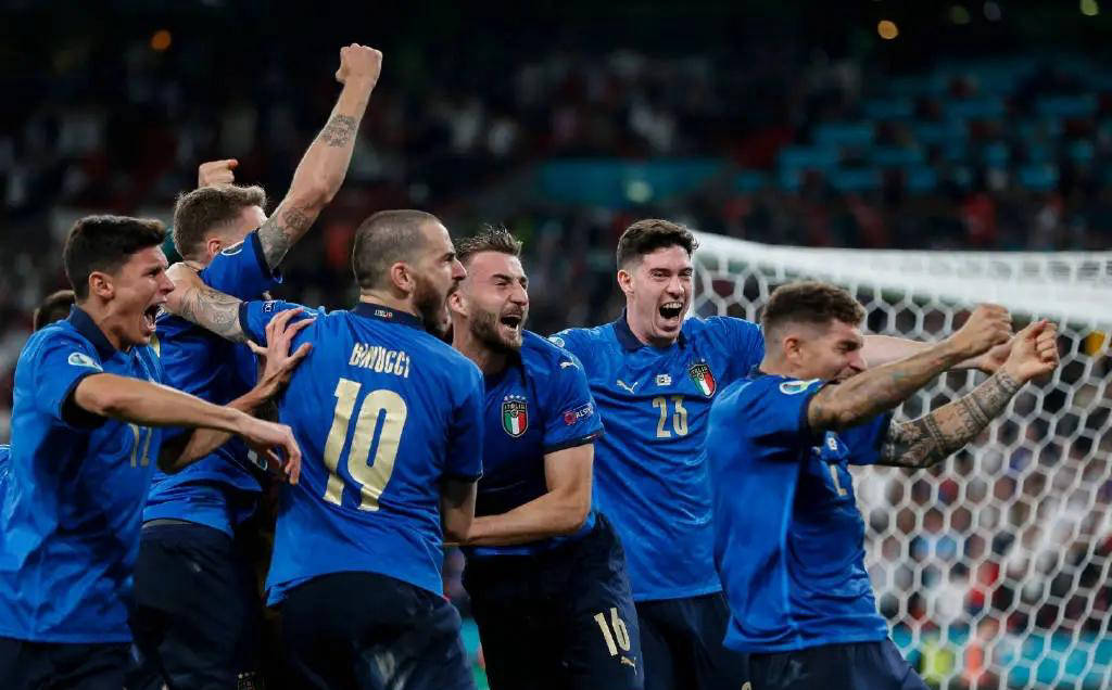 意大利队在欧预赛中面对挑战 意大利队在欧预赛中面对挑战