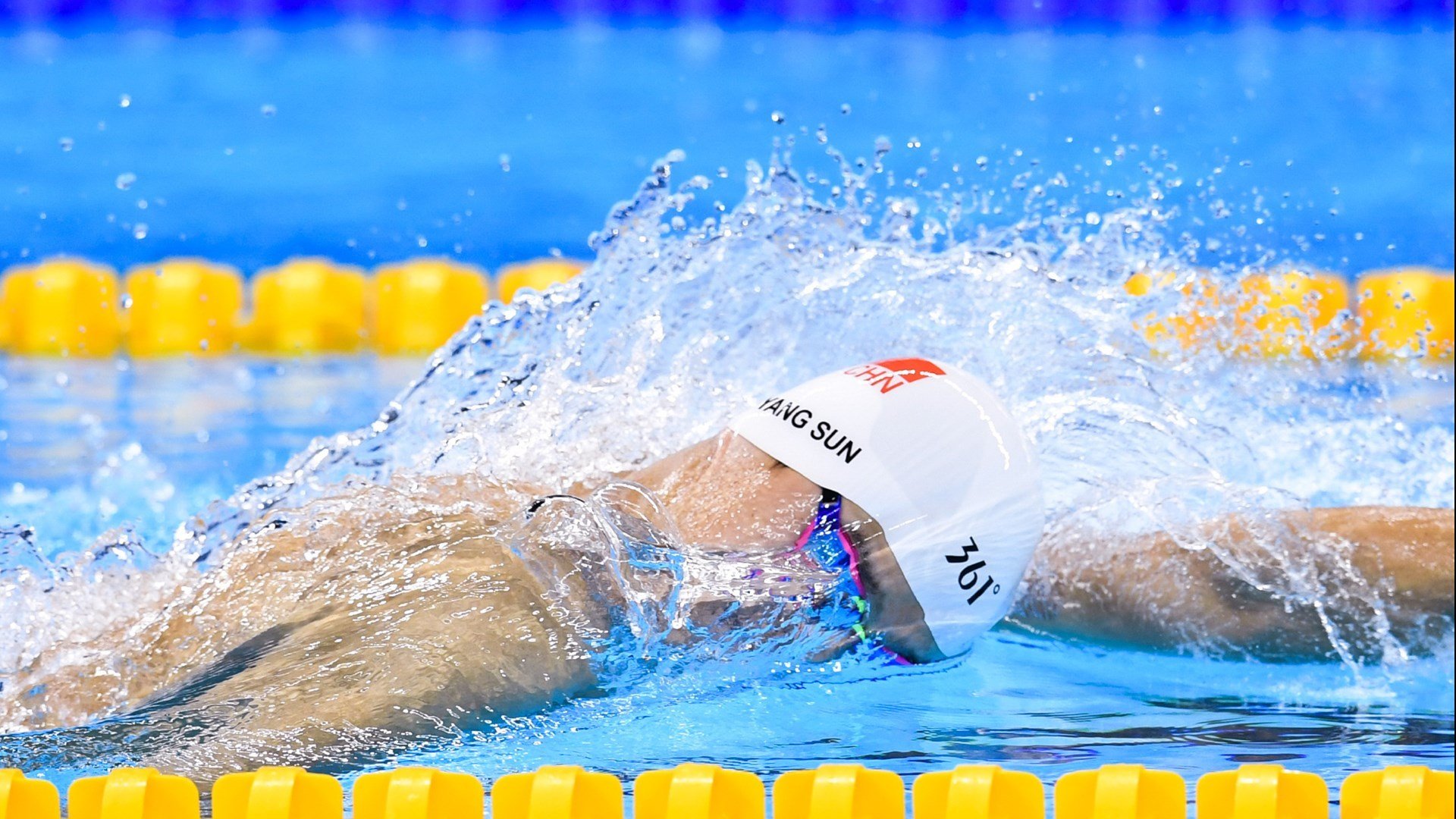 从格子军团到巴黎绝杀—莫德里奇用实力证明自己的永恒传奇