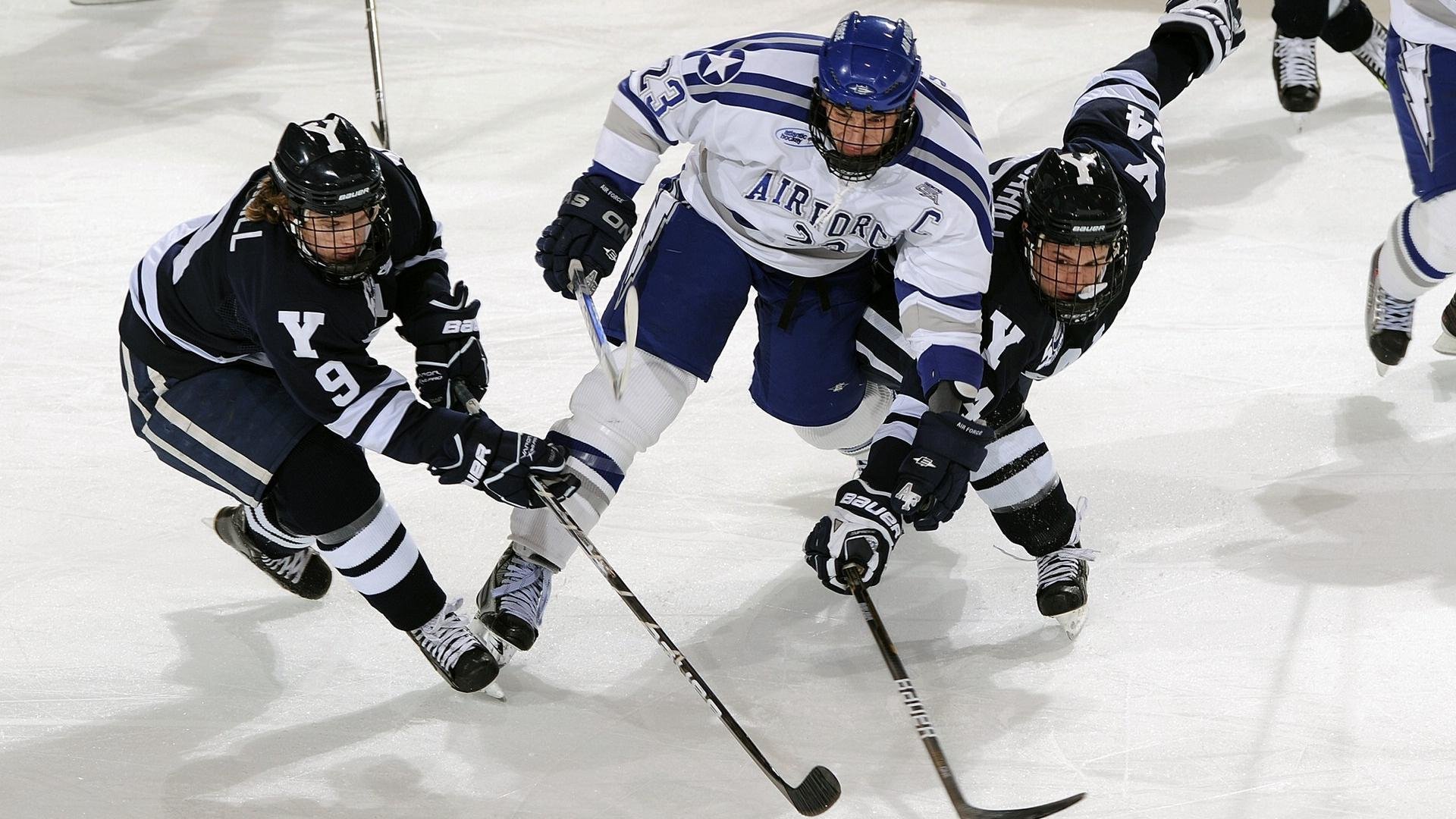久保建英,F1年度争冠之夜,攻防两端的赛道统治者